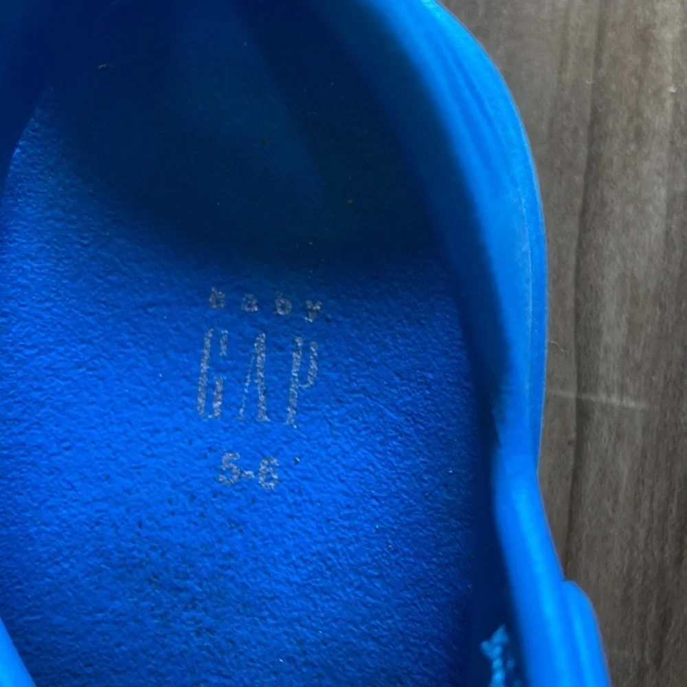 $1 Baby Gap Sandals